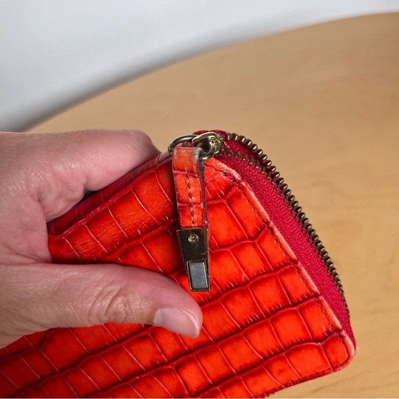 Abas Embossed Crocodile Leather Red Zip Up Wallet - Picture 8 of 10